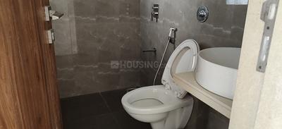 Image of 1100 Sq.ft 3 BHK Apartment / Flat for sale in Malad West, Mumbai for Rs. 26500000