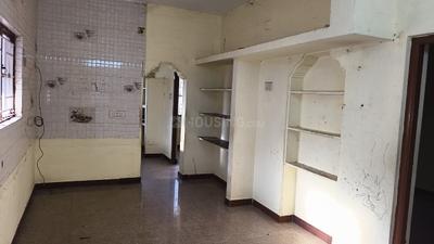 Living Room Image of 800 Sq.ft 1 BHK Independent House for rent in Mummoorthi Nagar Tiruppur for Rs. 14000