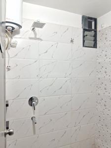 Image of 1200 Sq.ft 2 BHK Apartment / Flat for rent in Oshi The Address Apartments, Hukma Khedi, Indore for Rs. 22000