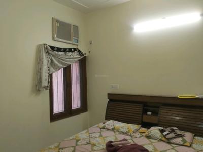 Bedroom Image of 1200 Sq.ft 3 BHK Apartment / Flat for sale in Arunodaya apartment, Vikaspuri New Delhi for Rs. 16500000