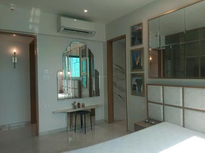 Bedroom Image of 750 Sq.ft 2 BHK Apartment / Flat for sale in Kandivali West Mumbai for Rs. 22500000