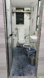 Bathroom Image of 280 Sq.ft 1 RK Apartment / Flat for sale in Malad West Mumbai for Rs. 3500000
