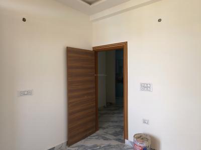 Bedroom Image of 900 Sq.ft 3 BHK Builder Floor for sale in DLF Ankur Vihar Ghaziabad for Rs. 3430424