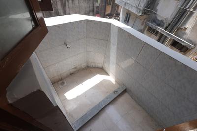Balcony Image of 927 Sq.ft 2 BHK Apartment / Flat for sale in Kapadia Chal Valsad for Rs. 1800000