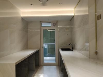 Kitchen Image of 2250 Sq.ft 3 BHK Apartment / Flat for sale in Vile Parle West Mumbai for Rs. 92500000