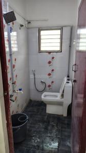 Bathroom Image of 650 Sq.ft 2 BHK Apartment / Flat for rent in Poonamallee Chennai for Rs. 16000