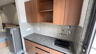 Kitchen Image of 650 Sq.ft 1 RK Builder Floor for rent in DLF Phase 3 Gurgaon for Rs. 24500