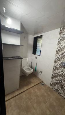 Bathroom Image of 550 Sq.ft 1 BHK Apartment / Flat for rent in Malad West Mumbai for Rs. 38000