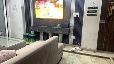Living Room Image of 1000 Sq.ft 2 BHK Apartment / Flat for sale in Niho Jasmine Scottish Garden, Indirapuram Ghaziabad for Rs. 8200000