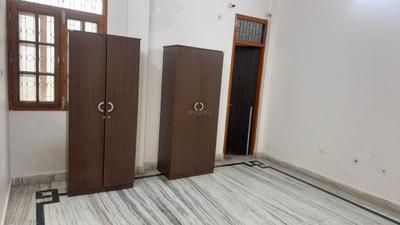 Bedroom Image of 1850 Sq.ft 2 BHK Builder Floor for rent in Indira Nagar Lucknow for Rs. 15500