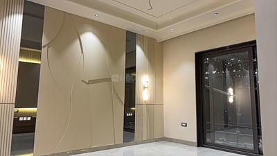 Bedroom Image of 2250 Sq.ft 3 BHK Builder Floor for sale in Sector 46 Faridabad for Rs. 29000000