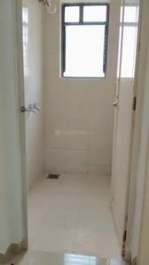 Bathroom Image of 350 Sq.ft 1 RK Apartment / Flat for rent in Peninsula Address One, Gahunje Pune for Rs. 13000