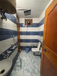 Bathroom Image of 443 Sq.ft 1.5 BHK Independent House for rent in Daraganj Allahabad for Rs. 9000