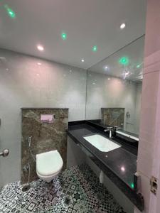 Bathroom Image of 1050 Sq.ft 2 BHK Apartment / Flat for rent in Sector 143 Noida for Rs. 50000