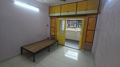 Bedroom Image of 1100 Sq.ft 2 BHK Apartment / Flat for rent in Deccan Gymkhana Pune for Rs. 40000