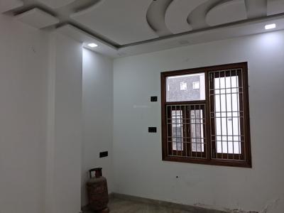 Bedroom Image of 900 Sq.ft 3 BHK Builder Floor for rent in Shastri Nagar New Delhi for Rs. 32000