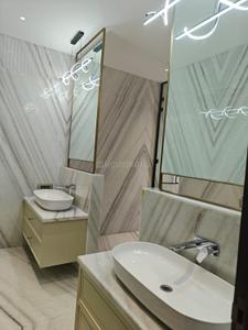 Bathroom Image of 7200 Sq.ft 5 BHK Builder Floor for sale in Anand Lok New Delhi for Rs. 420000000