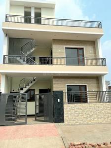 5 BHK Independent House