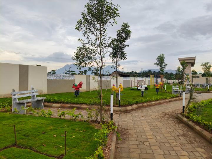 BRICKLAND Main Image 1