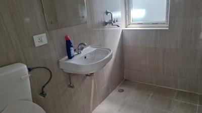 Image of 2950 Sq.ft 4 BHK Apartment / Flat for rent in Puri Diplomatic Greens, Sector 110A, Gurgaon for Rs. 75000