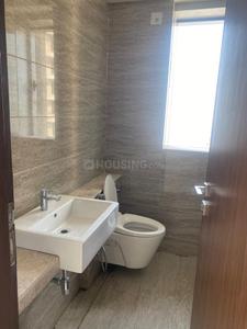 Bathroom Image of 1300 Sq.ft 3 BHK Apartment / Flat for sale in Sheth Auris Serenity, Malad West Mumbai for Rs. 44000000