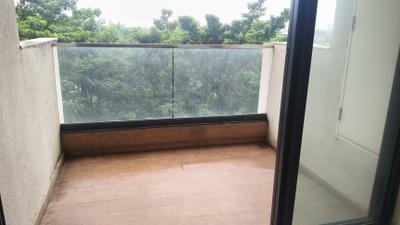 Balcony Image of 1400 Sq.ft 3 BHK Apartment / Flat for sale in Lodha Palava Crown, Palava Phase 2 Thane for Rs. 13500000
