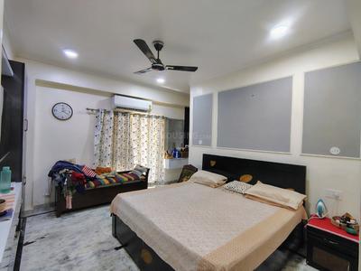 Bedroom Image of 2170 Sq.ft 4 BHK Apartment / Flat for sale in Niho Hi Bird Scottish Garden, Indirapuram Ghaziabad for Rs. 19900000