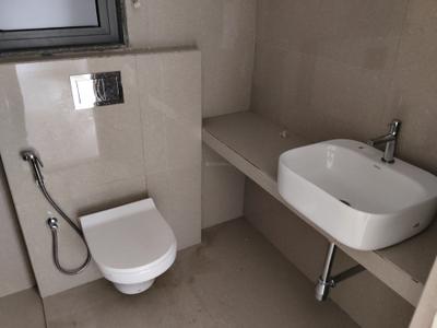 Common Bathroom Image of 1800 Sq.ft 3 BHK Apartment / Flat for rent in Omkar Parisar, Chandkheda Ahmedabad for Rs. 24000