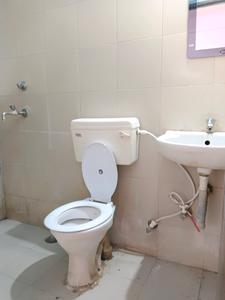 Common Bathroom Image of 893 Sq.ft 3 BHK Apartment / Flat for sale in Srijan Greenfield City Classic, Maheshtala Kolkata for Rs. 3600000