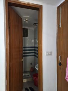 Bathroom Image of 600 Sq.ft 3 BHK Apartment / Flat for sale in Okhla New Delhi for Rs. 3700000