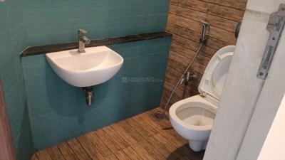 Bathroom Image of 450 Sq.ft 1 BHK Apartment / Flat for sale in Lodha Quality Home Tower 5, Thane West Thane for Rs. 5500000