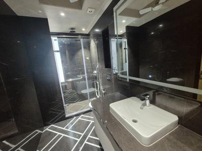 Bathroom Image of 3880 Sq.ft 4.5 BHK Builder Floor for sale in Neeti Bagh New Delhi for Rs. 250000000