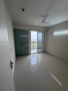 Hall Image of 1404 Sq.ft 3 BHK Apartment / Flat for sale in Eldeco Live By The Greens Phase III, Sector 150 Noida for Rs. 17400000
