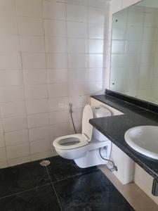 Bathroom Image of 1752 Sq.ft 3 BHK Apartment / Flat for rent in Unitech Fresco, Sector 50 Gurgaon for Rs. 55000