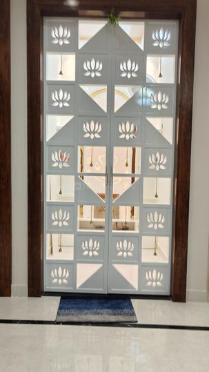 Kashvi Mansion Bedroom 1