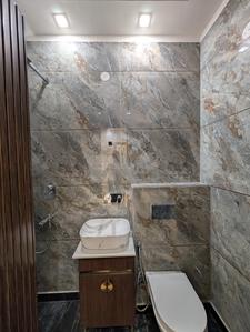 Bathroom Image of 1000 Sq.ft 2 BHK Builder Floor for sale in Rajouri Garden New Delhi for Rs. 15000000