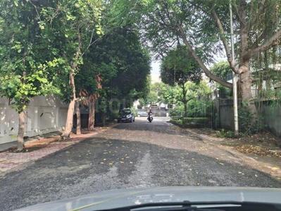 Image of 450 Sq.ft Residential Plot / Land for sale in Sector 105, Noida for Rs. 146000000