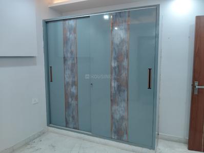 Bedroom Image of 1200 Sq.ft 3 BHK Builder Floor for rent in Preet Vihar New Delhi for Rs. 37000