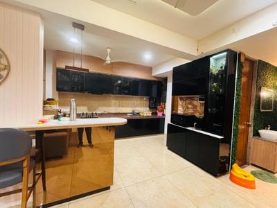 Kitchen Image of 2250 Sq.ft 3 BHK Apartment / Flat for sale in Skylon, Chanakyapuri Ahmedabad for Rs. 20000000