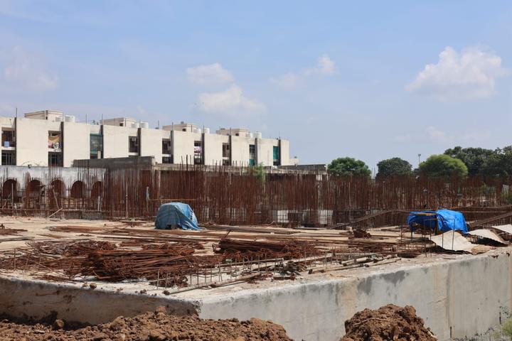 Amayra Vista Main Image 1