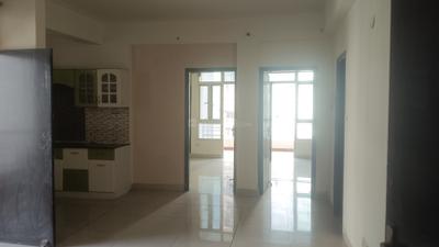Living Room Image of 915 Sq.ft 2 BHK Apartment / Flat for rent in Supertech Livingston, Crossings Republik Ghaziabad for Rs. 18000