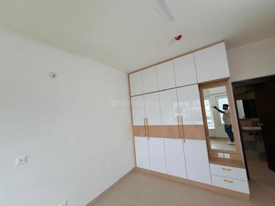 Bedroom Image of 1370 Sq.ft 2 BHK Apartment / Flat for rent in Vario Homes, Hebbal Bengaluru for Rs. 52000