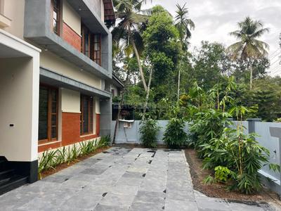 Image of 2450 Sq.ft 4 BHK Independent House for sale in Mulanthuruthy, Kochi for Rs. 12000000