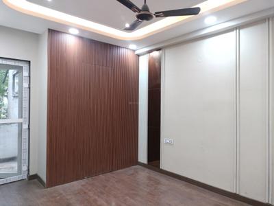 Bedroom Image of 2403 Sq.ft 4 BHK Builder Floor for sale in Puri Luxuria Floors, Sector 89 Faridabad for Rs. 25000000