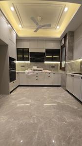 Kitchen Image of 2700 Sq.ft 3 BHK Builder Floor for rent in Green Park Extension New Delhi for Rs. 250000