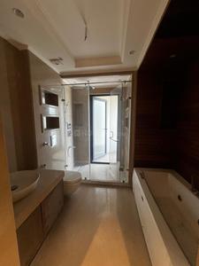 Bathroom Image of 4450 Sq.ft 4 BHK Builder Floor for sale in Rajouri Garden New Delhi for Rs. 80000000