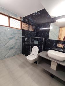 Image of 3000 Sq.ft 5 BHK Apartment / Flat for rent in DDA Sector C Pocket 8, Vasant Kunj, New Delhi for Rs. 125000
