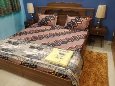 Bedroom Image of 550 Sq.ft 1 BHK Builder Floor for rent in Arjun Nagar New Delhi for Rs. 30000
