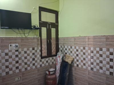 Bedroom Image of 600 Sq.ft 1 BHK Independent House for rent in Sector 81 Noida for Rs. 12000