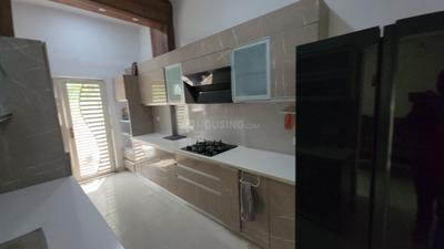 Kitchen Image of 1260 Sq.ft 2 BHK Apartment / Flat for rent in Paramount Golfforeste Premium Apartments, Surajpur Greater Noida for Rs. 25000